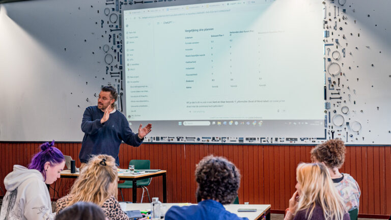 Iedereen loopt al, behalve het bestuur